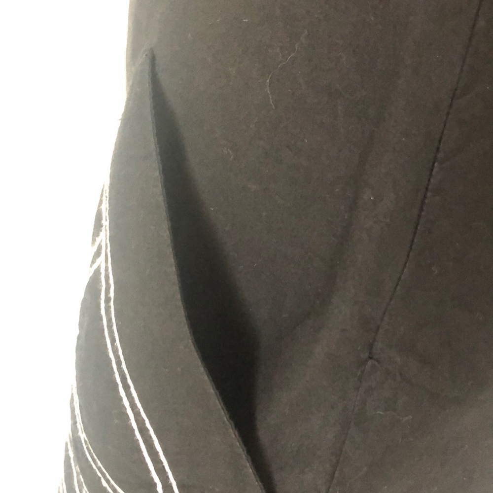 STITCHES OUT A. LINE SKIRT. - Picture 4 of 8